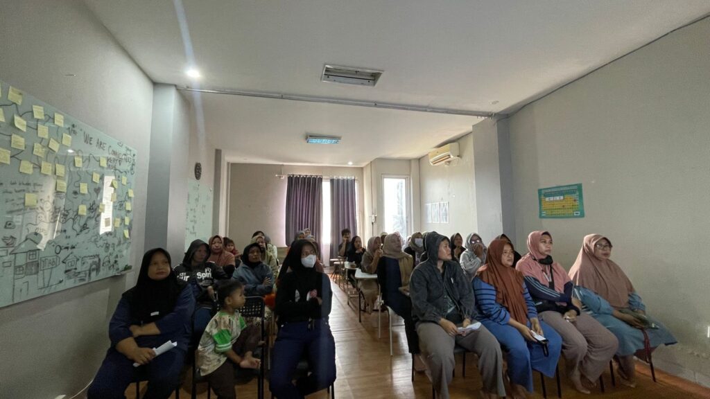 PKBM Pemimpin Anak Bangsa Gelar Sosialisasi Pendidikan Kesetaraan bagi Orang Tua Murid serta Pembagian Sembako untuk SDN Pondok Jaya 02 dan SDN Sawah Baru 01